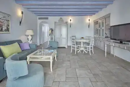Arte & Mare Elia Luxury Suites & Vllas - 4