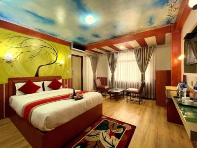 Thamel Seasons - 52