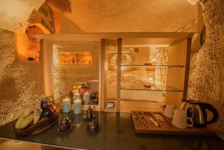 Sunak Cave Boutique - 11