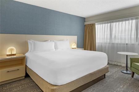 DoubleTree by Hilton City Center - 90