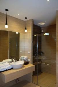 Triple Tree Beach Resort - 102