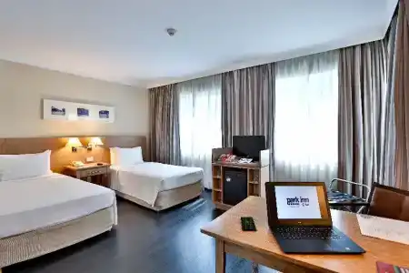 Park Inn by Radisson Berrini - 58