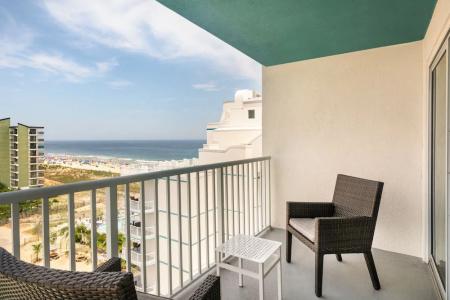 DoubleTree by Hilton Ocean City Oceanfront - 200