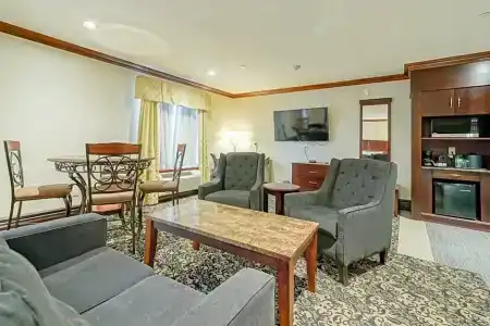 Woodbine & Suites - 44