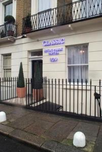 Classic Hyde Park - 0