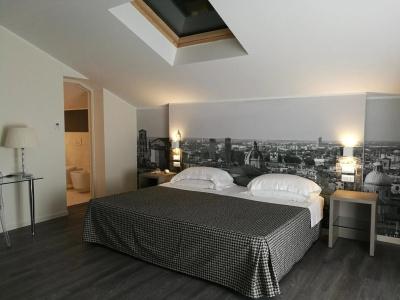 Savoia Regency - 1