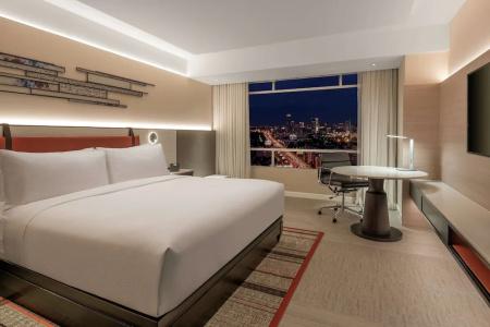 DoubleTree by Hilton Bangkok Ploenchit - 40