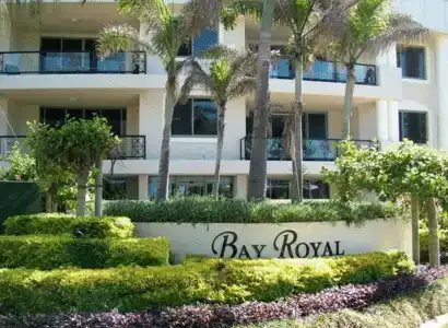 Bay Royal - 0