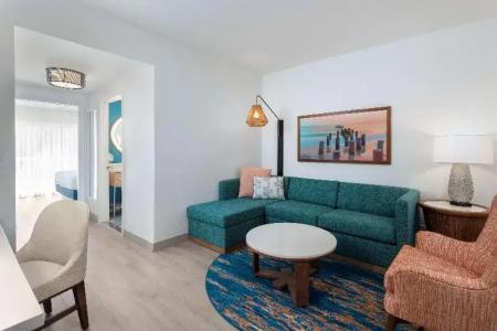 DoubleTree Suites by Hilton - 43