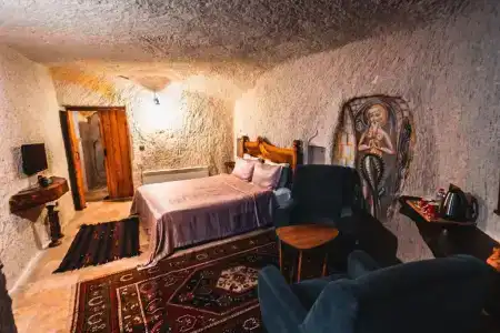 APEX CAVE - 62