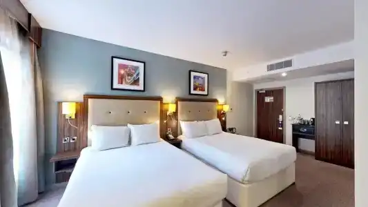 DoubleTree by Hilton London Angel Kings Cross - 56