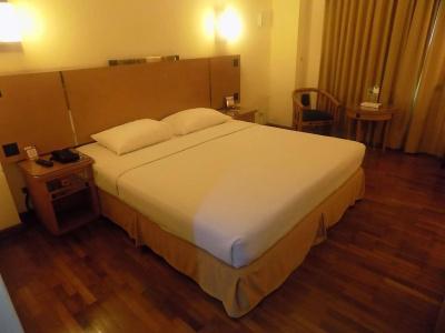 Mega Anggrek Jakarta Slipi - 6