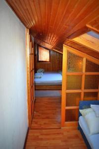 Palota - 8