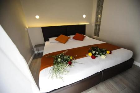The Roman Empire Guesthouse - 85