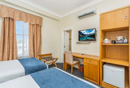 Ramada by Wyndham, City Center - 2
