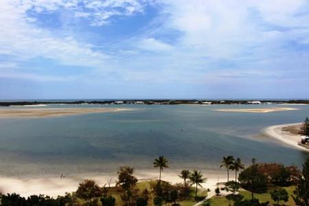 Crystal Bay On The Broadwater - 350