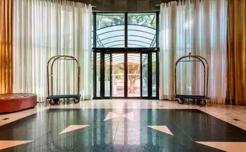 Radisson Oscar Freire - 24