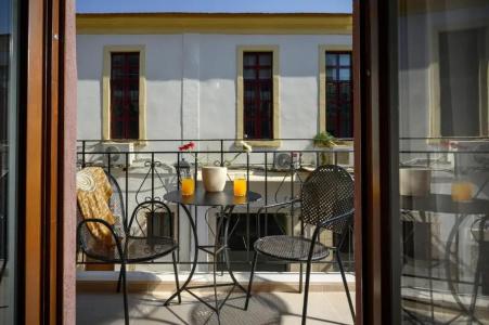 Minaret Suites and - 109