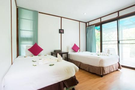 B52 Beach Resort - 20