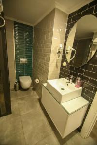 Cevik Palace Otel - 20