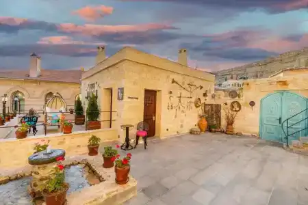 Elysion Cave Suites - 84