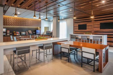 Wingate by Wyndham Denver Airport - 13