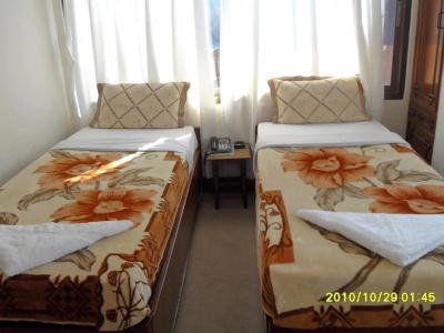 Rosebud & Resort - 15