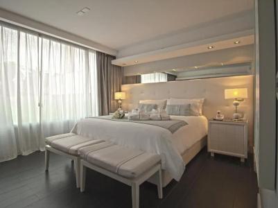 1828 Smart Boutique - 80