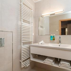 Berkeley & Day Spa - 26
