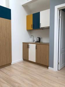 Partner Guest House - 185
