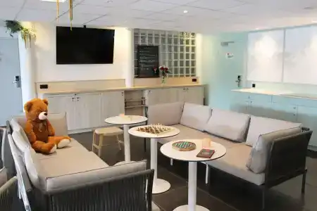 Hôtel Kyriad La Rochelle Centre Ville - 2