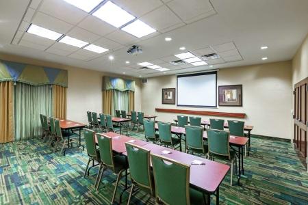 Hampton Inn & Suites West - 15