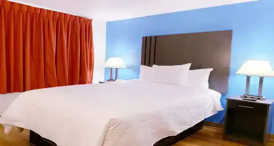 SureStay Plus by Best Western East - 63