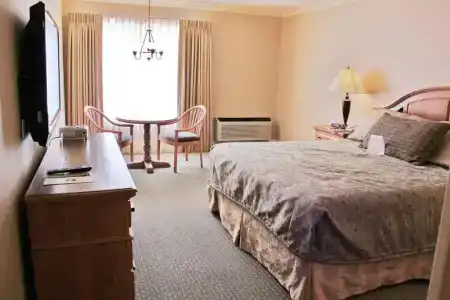 Columbus Inn - 13