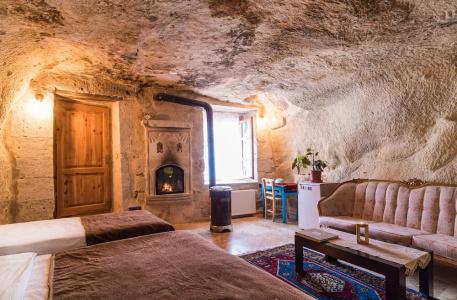 Atilla's Cave - 389