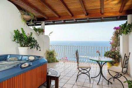 Eden Roc Suites - 347