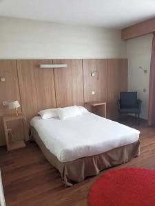 Kyriad Tours Centre - 90