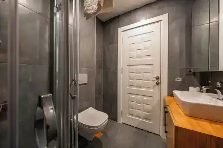 Mrt Suites Lara - 8
