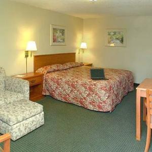 Courtesy Inn Downtown - 13