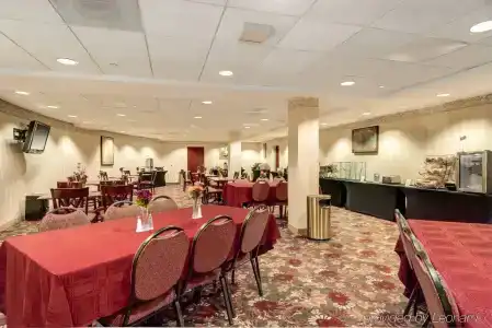 Best Western Plus Boston - 11