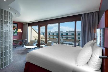 Hilton Geneva and Conference Centre - 50