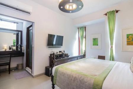 Mane Boutique & Spa - 28