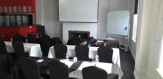 Ramada by Wyndham, City Center - 14