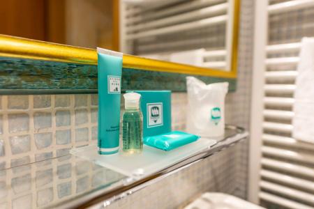Mirage Sure Hotel Collection by Best Western - 58