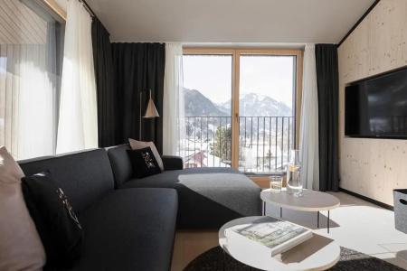Amrai Suites - 103
