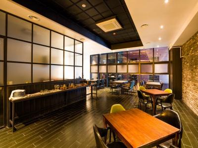 Trang Blue - 23