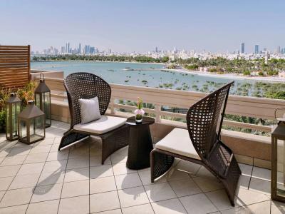 Mövenpick - 25