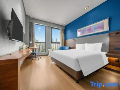 Holiday Inn Express Chongqing Guanyinqiao , an IHG - 91