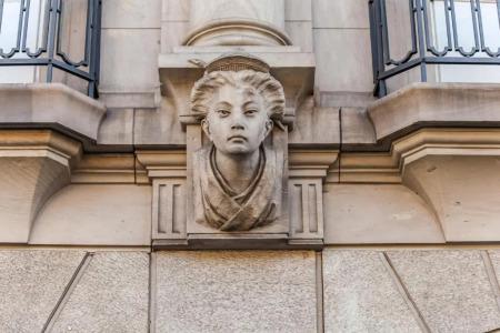 Monopol - Central Station - 0