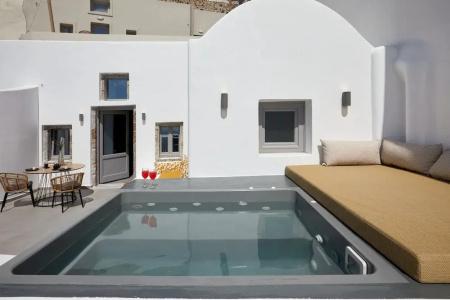 Allure Breeze Suites - 254
